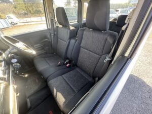 スズキスペーシアカスタム後付け回転シートを取り付ける前