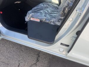 福祉車両に追加で跳ね上げ式ティップアッププレート