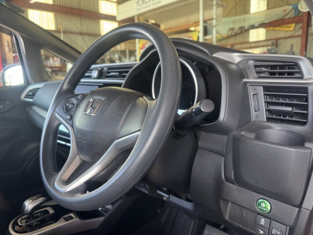 ホンダフィットハイブリッドにアクセルリング&ブレーキレバーを取り付け